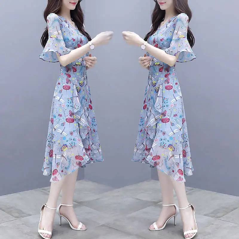 2020 Women's Dress Summer New Style Korean-style Waist Hugging Slimming Mid-length Summer Belly Covering Large Size Stripes Skir
2020 Women's Dress Summer New Style Korean-style Waist Hugging Slimming Mid-length Summer Belly Covering Large Size Stripes Skir
