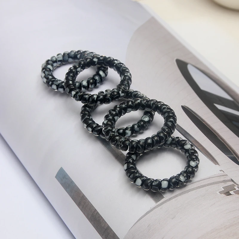 5PCS/LOT Elastic Hair Bands Girls Hair Accessories Rubber Band Headwear Hair Rope Spiral Shape Hair Ties Gum Telephone Wire
5PCS/LOT Elastic Hair Bands Girls Hair Accessories Rubber Band Headwear Hair Rope Spiral Shape Hair Ties Gum Telephone Wire