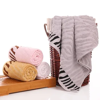 80*150CM 100% Microfiber Towel 500g Thick Beach Towel Large Bath Towels for Adults 
80*150CM 100% Microfiber Towel 500g Thick Beach Towel Large Bath Towels for Adults