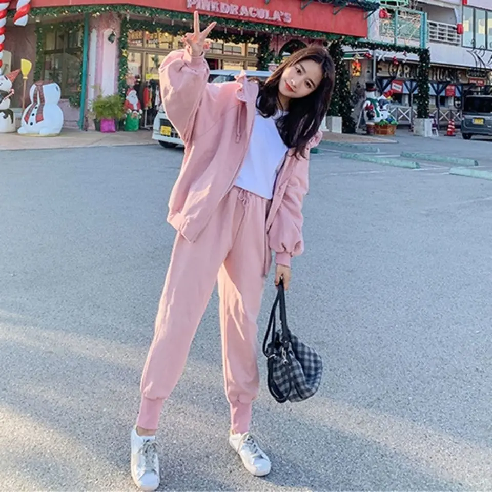 Casual suit Korean style loose fashion hooded sweater jacket ankle pants autumn and winter new two-piece set
Casual suit Korean style loose fashion hooded sweater jacket ankle pants autumn and winter new two-piece set