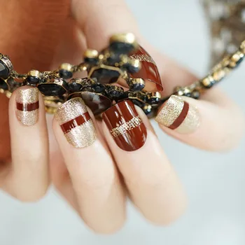 24pcs/boxed New styles Full Cover Fake press on Nail Patch Fashionable Gold Powder Wearing artificial nails with glue for girls
24pcs/boxed New styles Full Cover Fake press on Nail Patch Fashionable Gold Powder Wearing artificial nails with glue for girls