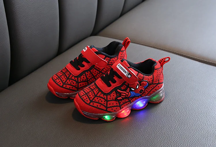 Spider man Kids Shoes With Lights Autumn Winter Toddler Boys Glowing Sneakers Children's Sports Shoes Girls Warm Led Sneakers