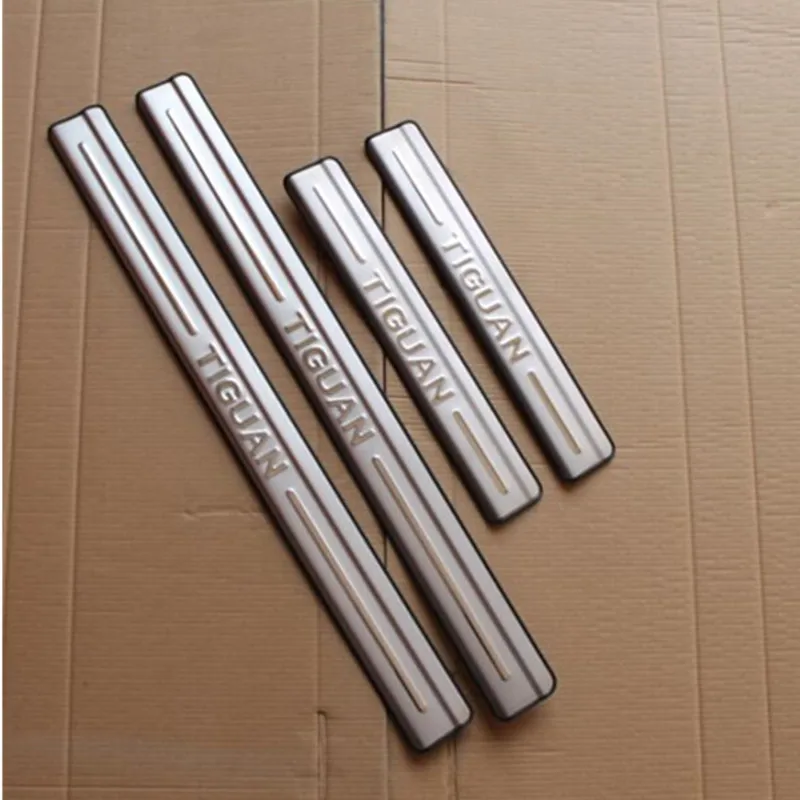 For Volkswagen Tiguan 2009-2017 High-quality stainless steel door sill scuff plate guards protector door sills trim pedal
For Volkswagen Tiguan 2009-2017 High-quality stainless steel door sill scuff plate guards protector door sills trim pedal