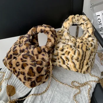 Brand Original Design Handbag 2020 New Cloud Bag Retro Pleated Ring Shoulder Messenger Bag
Brand Original Design Handbag 2020 New Cloud Bag Retro Pleated Ring Shoulder Messenger Bag