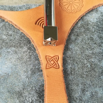 Advanced steel Geometric border pattern Hand-work unique design leather working tools carving punches stamp craft tools
Advanced steel Geometric border pattern Hand-work unique design leather working tools carving punches stamp craft tools