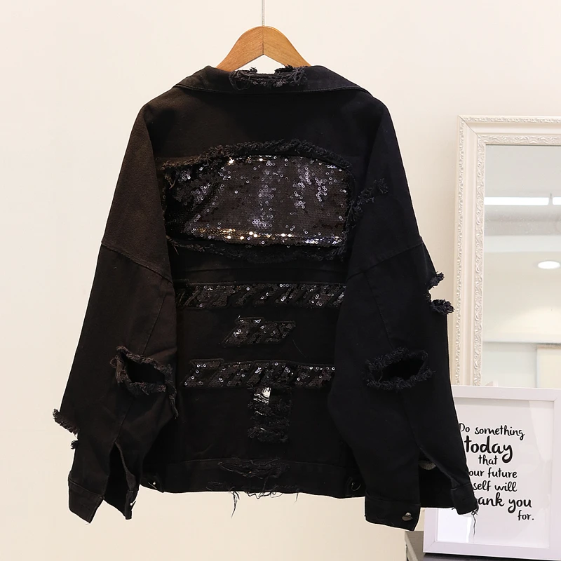 Vefadisa Autumn Woman Solid Sequins Cowboy Coat Loose Hole Single Breasted Coat Full Sleeve Turn-down Collar Coat 2019 QYF205
Vefadisa Autumn Woman Solid Sequins Cowboy Coat Loose Hole Single Breasted Coat Full Sleeve Turn-down Collar Coat 2019 QYF205