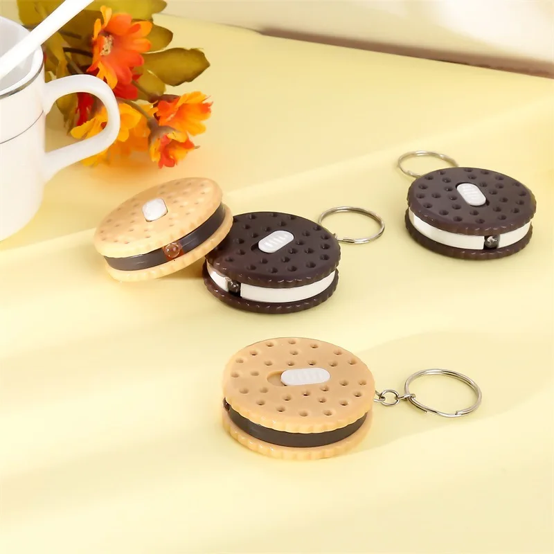 Dollar Store Model Biscuit LED Small Flashlight Light Included Biscuit Keychain Key Ring Key Chain Gift Pendant
Dollar Store Model Biscuit LED Small Flashlight Light Included Biscuit Keychain Key Ring Key Chain Gift Pendant