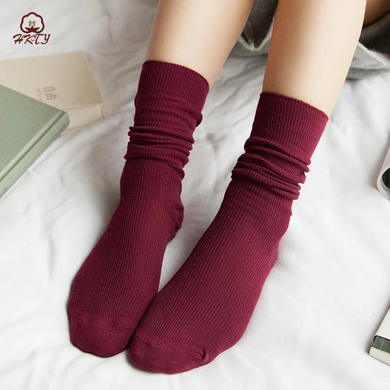 5Pair 10 Colors Hot Sale Casual Fashion Women Warm Thick High White Black Wine Red Socks Pile Heap Socks Solid Color comfortable
5Pair 10 Colors Hot Sale Casual Fashion Women Warm Thick High White Black Wine Red Socks Pile Heap Socks Solid Color comfortable