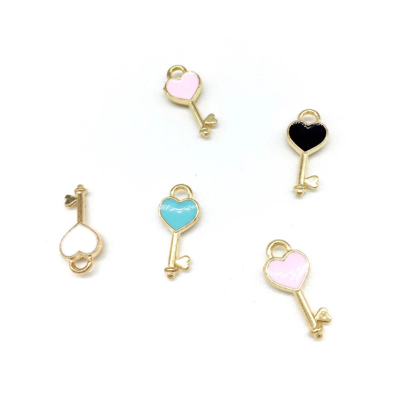 10pcs Drip Oil Alloy Multicolor Heart-shaped Key Jewelry Pendant Handmade DIY Earrings Necklace Jewelry Pendant Material
10pcs Drip Oil Alloy Multicolor Heart-shaped Key Jewelry Pendant Handmade DIY Earrings Necklace Jewelry Pendant Material