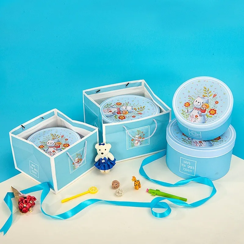 1 Set High-grade Cartoon Bear Round Carton + Paper Bag Packaging for Cake Box Gift Box Cosmetics Box
1 Set High-grade Cartoon Bear Round Carton + Paper Bag Packaging for Cake Box Gift Box Cosmetics Box