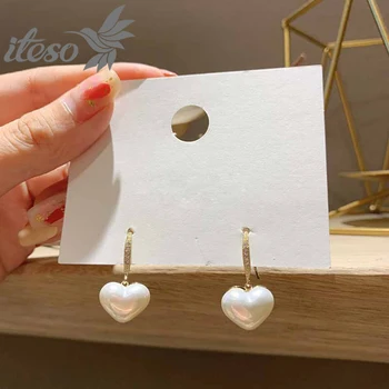 ITESO 2020 New Love Heart Pearl Drop Earrings Korean Fashion Design Temperament Earrings For Women Statement Fine Jewelry 
ITESO 2020 New Love Heart Pearl Drop Earrings Korean Fashion Design Temperament Earrings For Women Statement Fine Jewelry