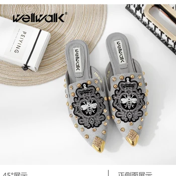 Embroidered Bee Shoes Women Flat Mule Slippers Rhinestone Metal Cap Flock Suede Pointed Toe Ladies Luxury Brand Loafers Fashion 
Embroidered Bee Shoes Women Flat Mule Slippers Rhinestone Metal Cap Flock Suede Pointed Toe Ladies Luxury Brand Loafers Fashion