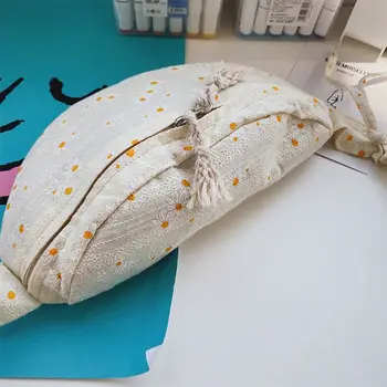 Women Daisy Embroidery Canvas Bag Waist Fanny Pack Travel Hip Bum Chest Pouch Q1QA
Women Daisy Embroidery Canvas Bag Waist Fanny Pack Travel Hip Bum Chest Pouch Q1QA