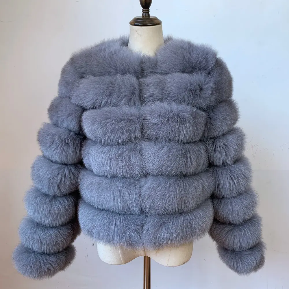 2020 Women's natural real blue fox fur coat jacket short thick warm genuine winter luxury for grils outerwear withLoog sleeves 
2020 Women's natural real blue fox fur coat jacket short thick warm genuine winter luxury for grils outerwear withLoog sleeves