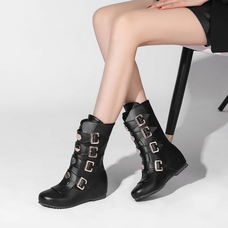 Street Punk Style Metal Buckle Flat-Bottomed Motorcycle Boots Breasted Neutral Large Size Mid-Calf Boots Plush Round Button
Street Punk Style Metal Buckle Flat-Bottomed Motorcycle Boots Breasted Neutral Large Size Mid-Calf Boots Plush Round Button