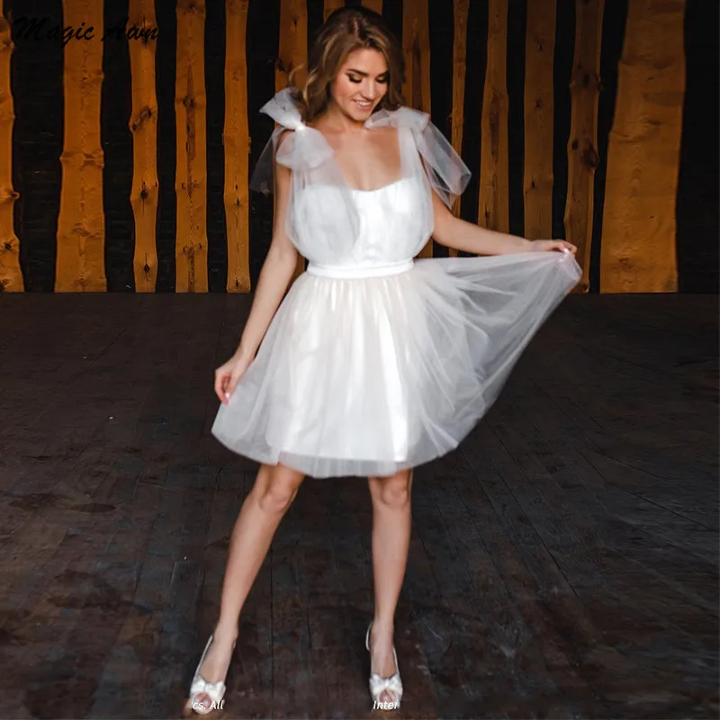 Magic Awn Gracefull Short Boho Wedding Dresses 2021 Bow Straps Simple Tulle A-Line Beach Bridal Gowns Mini Vestidos De Novia
Magic Awn Gracefull Short Boho Wedding Dresses 2021 Bow Straps Simple Tulle A-Line Beach Bridal Gowns Mini Vestidos De Novia