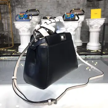 WB5114 100% Real Leather Bag Parts & Accessories Luxury Women Cow Leather Designer For Female Ladies Brand Runway Famous
WB5114 100% Real Leather Bag Parts & Accessories Luxury Women Cow Leather Designer For Female Ladies Brand Runway Famous