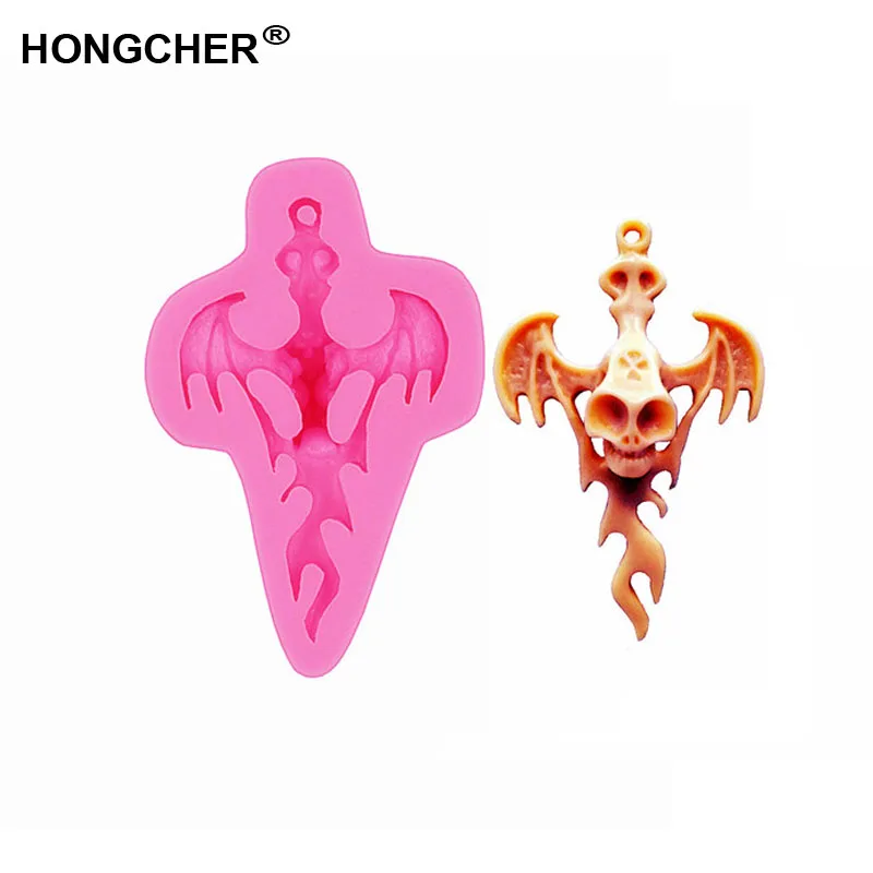 The new pirate Halloween roll skeletal sugar cake silicone mold, chocolate clay mold, cake dessert decoration mold, mousse mold.
The new pirate Halloween roll skeletal sugar cake silicone mold, chocolate clay mold, cake dessert decoration mold, mousse mold.