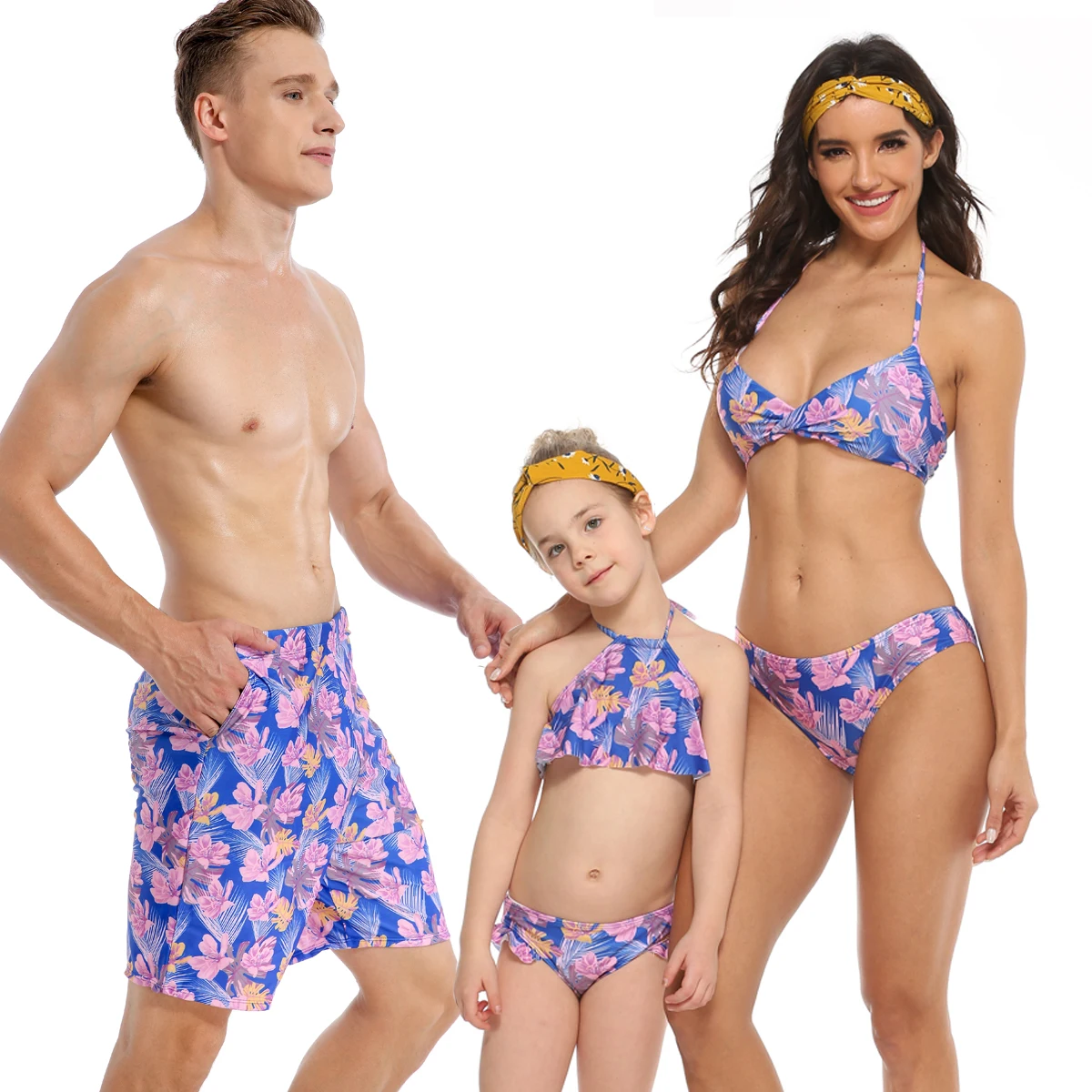 2020 Family Swimwear Mommy Dad and Me Matching Swimsuit Clothes Mother Daughter Bikini Outfits Look Father Son Swim Trunks
2020 Family Swimwear Mommy Dad and Me Matching Swimsuit Clothes Mother Daughter Bikini Outfits Look Father Son Swim Trunks
