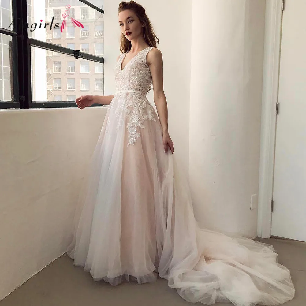 Backless Wedding Dress Plus Size Embroidery Beading Elegant Wedding Gown V Neck Tank Bride Dress 2020 Simple
Backless Wedding Dress Plus Size Embroidery Beading Elegant Wedding Gown V Neck Tank Bride Dress 2020 Simple
