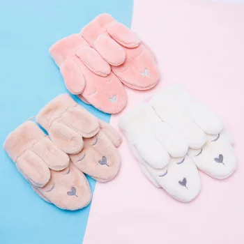 Rabbit fur winter cartoon mittens kids girls child warm gloves thick plush hanging neck Korean cute girl gloves Coral Fleece 
Rabbit fur winter cartoon mittens kids girls child warm gloves thick plush hanging neck Korean cute girl gloves Coral Fleece