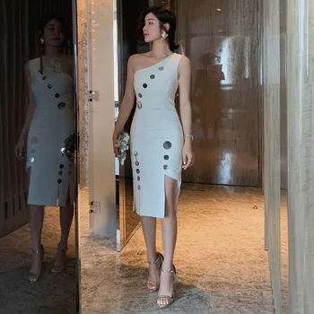 White One-Shoulder Sequined Bodycon Classy Asymmetrical Dress Women Vacation Ladies Dresses Summer Elegant High-end Women Dress
White One-Shoulder Sequined Bodycon Classy Asymmetrical Dress Women Vacation Ladies Dresses Summer Elegant High-end Women Dress