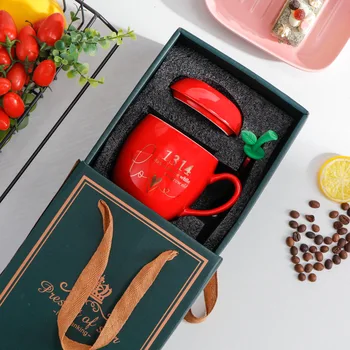 New ceramic cup apple-shaped mug Christmas creative cup wedding business gift set
New ceramic cup apple-shaped mug Christmas creative cup wedding business gift set