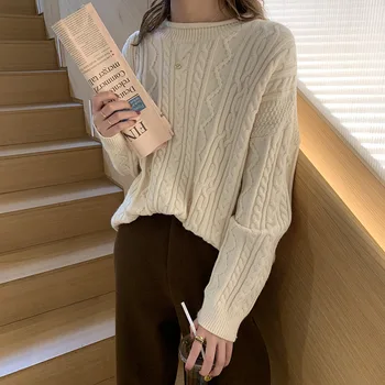 Roll-side small half-height collared hemp sweater women's 2019 winter Korean version of loose casual knitted sweater
Roll-side small half-height collared hemp sweater women's 2019 winter Korean version of loose casual knitted sweater