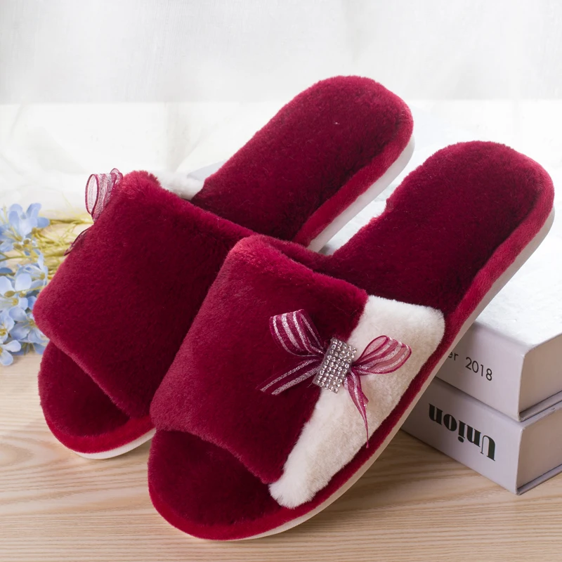 Home Girls Slippers Comfortable Ladies Winter Slippers Indoor Warm Shoes Female Slippers Winter Women Indoor Outdoor Slippers
Home Girls Slippers Comfortable Ladies Winter Slippers Indoor Warm Shoes Female Slippers Winter Women Indoor Outdoor Slippers