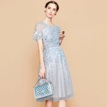 Runway Dress Luxury Designer High Quality Women Elegant Mesh Floral Embroidery Lace Short Sleeve Summer Office Lady Plus Size 
Runway Dress Luxury Designer High Quality Women Elegant Mesh Floral Embroidery Lace Short Sleeve Summer Office Lady Plus Size