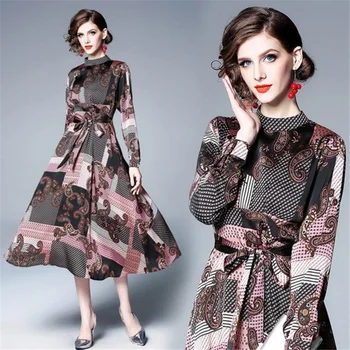 Fashion Designer High Quality Dress 2019 Autum Women Long Sleeve Lace Up Bow Standing Collar Print Totem Vintage Midi Dress
Fashion Designer High Quality Dress 2019 Autum Women Long Sleeve Lace Up Bow Standing Collar Print Totem Vintage Midi Dress