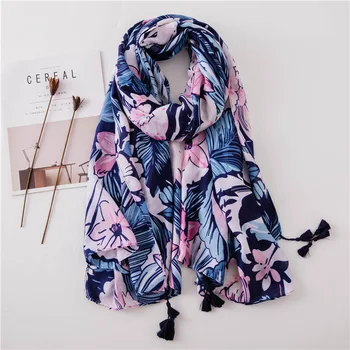 Fashion Autumn and winter New style Print Cotton scarf women's cotton material silk scarves Luxury brand lady Sunscreen shawl
Fashion Autumn and winter New style Print Cotton scarf women's cotton material silk scarves Luxury brand lady Sunscreen shawl