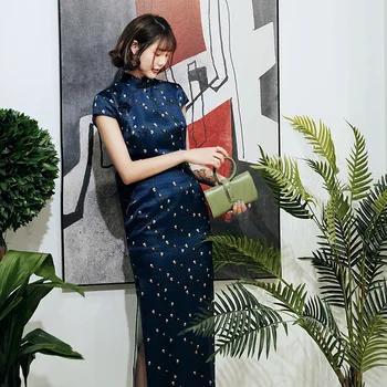 Chinese Style Lady Elegant Evening Party Dress Plus Size Print Flower Retro Long Cheongsam High Split Sexy Slim Rayon Qipao 4XL
Chinese Style Lady Elegant Evening Party Dress Plus Size Print Flower Retro Long Cheongsam High Split Sexy Slim Rayon Qipao 4XL