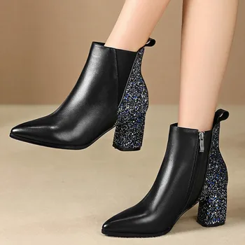 MLJUESE 2020 women ankle boots cow leather Bling Bling pointed toe zippers winter short plush high heels women boots size 42
MLJUESE 2020 women ankle boots cow leather Bling Bling pointed toe zippers winter short plush high heels women boots size 42