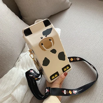 Personalized Messenger Bag Cartoon Pattern Ladies Purses PU Leather Box Shaped Summer Small Cellphone Bag Women Crossbody Bag
Personalized Messenger Bag Cartoon Pattern Ladies Purses PU Leather Box Shaped Summer Small Cellphone Bag Women Crossbody Bag