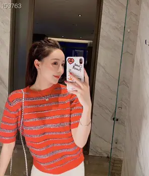 Milan Runway Cashmere Sweaters 2020 Short Sleeve Women High Striped Jacquard Pullover Women Designer Creamy-White / Red Sweaters
Milan Runway Cashmere Sweaters 2020 Short Sleeve Women High Striped Jacquard Pullover Women Designer Creamy-White / Red Sweaters