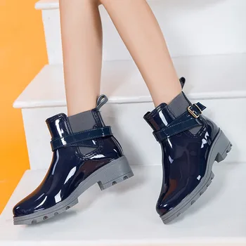 Buckle Strap Rain Boots Women Casual Footwear Waterproof Short Glossy Water Boots Nice Fashion Solid Square Heel Ankle Boots
Buckle Strap Rain Boots Women Casual Footwear Waterproof Short Glossy Water Boots Nice Fashion Solid Square Heel Ankle Boots
