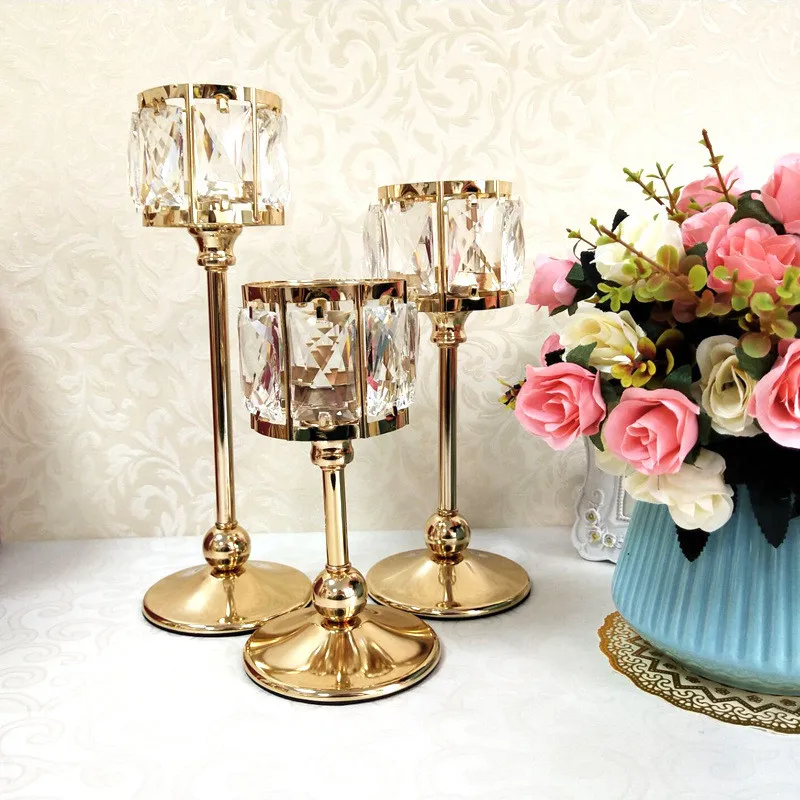 Crystal Candlestick Decoration Golden Marry Gift Romantic European Style Simple Villa Dining Table Decoration Candle Station
Crystal Candlestick Decoration Golden Marry Gift Romantic European Style Simple Villa Dining Table Decoration Candle Station