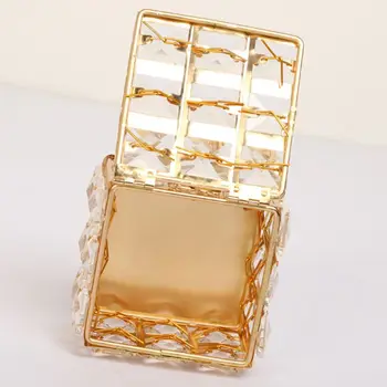 European Crystal Earring Ring Storage Box with Lid Lipstick Jewelry Display Case R9JE
European Crystal Earring Ring Storage Box with Lid Lipstick Jewelry Display Case R9JE