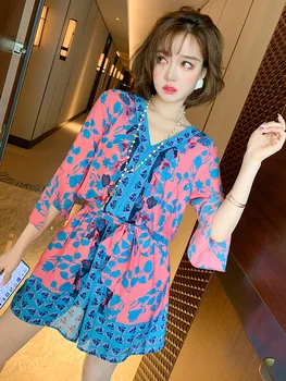 The Trend of the Sexy V-neck Slit Horn Cuff-Based Waistband Loose Wide-Leg Jumpsuit Women Fashion Summer New
The Trend of the Sexy V-neck Slit Horn Cuff-Based Waistband Loose Wide-Leg Jumpsuit Women Fashion Summer New