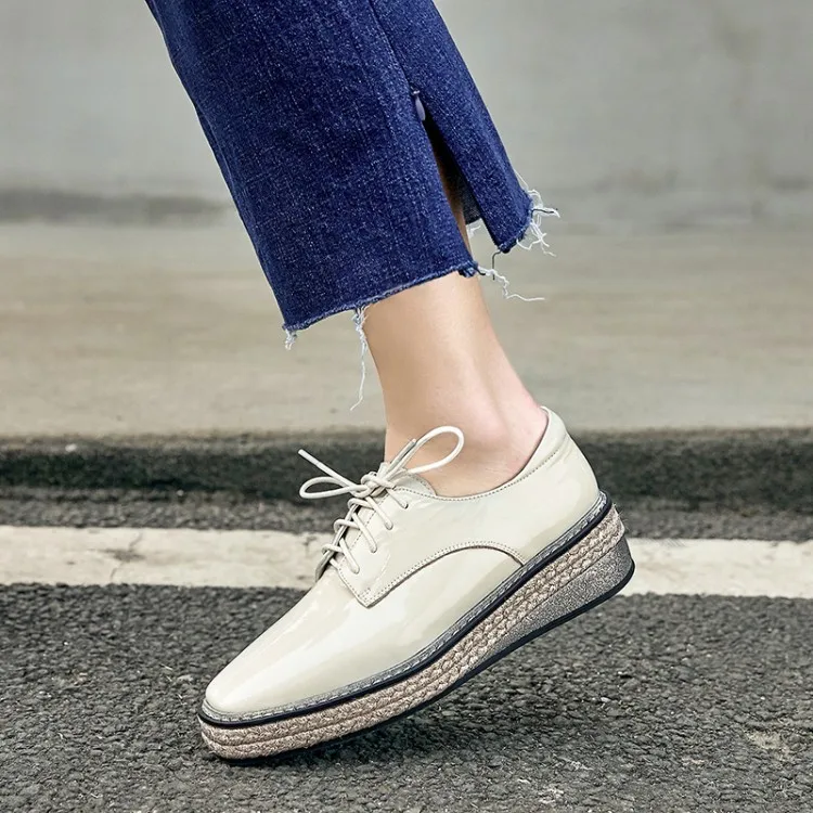 

Platform Shoes Thick Bottomed Women's 2019 Spring And Autumn Casual Shoes Single Shoes Woven Cloth Locke Shoes White Shoes Versa