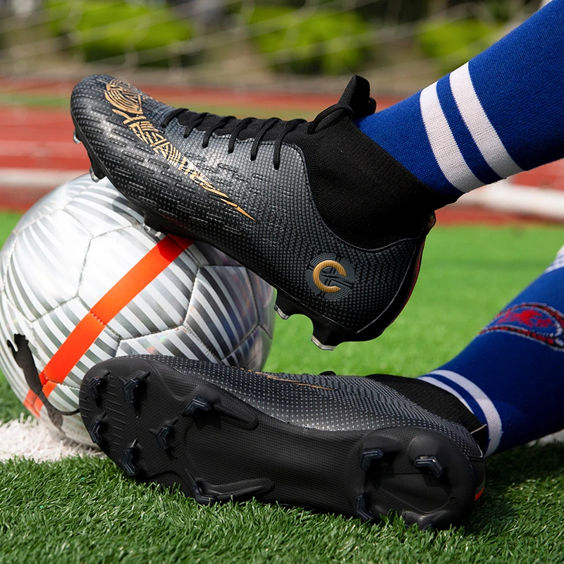 2019 spring and autumn fashion new daily casual breathable belt large size spike soccer shoes
2019 spring and autumn fashion new daily casual breathable belt large size spike soccer shoes