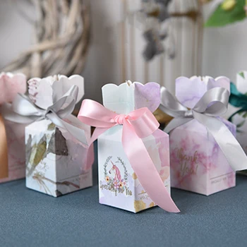 20pcs Wedding Oil Printing Small Sugar Box Wedding Favor Gift Candy Packaging Carton Boxes with Ribbon Party Decoration
20pcs Wedding Oil Printing Small Sugar Box Wedding Favor Gift Candy Packaging Carton Boxes with Ribbon Party Decoration