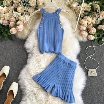 Women Autumn Knit Vest Shorts Suits Sleeveless Metal Buttons Deco Halter Tops and High waist Ruched hem Short Pants Women Sets
Women Autumn Knit Vest Shorts Suits Sleeveless Metal Buttons Deco Halter Tops and High waist Ruched hem Short Pants Women Sets