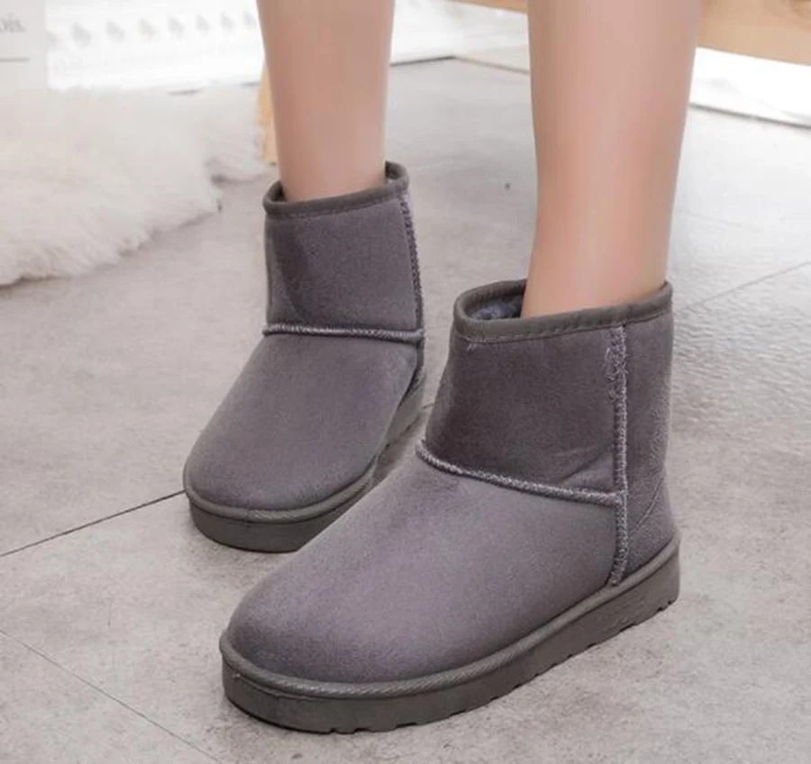 Models Autumn and Winter New Plus Velvet Snow Boots Thickened Non-slip Short Tube Women's Boots Low Heel Keep Warm 01
Models Autumn and Winter New Plus Velvet Snow Boots Thickened Non-slip Short Tube Women's Boots Low Heel Keep Warm 01