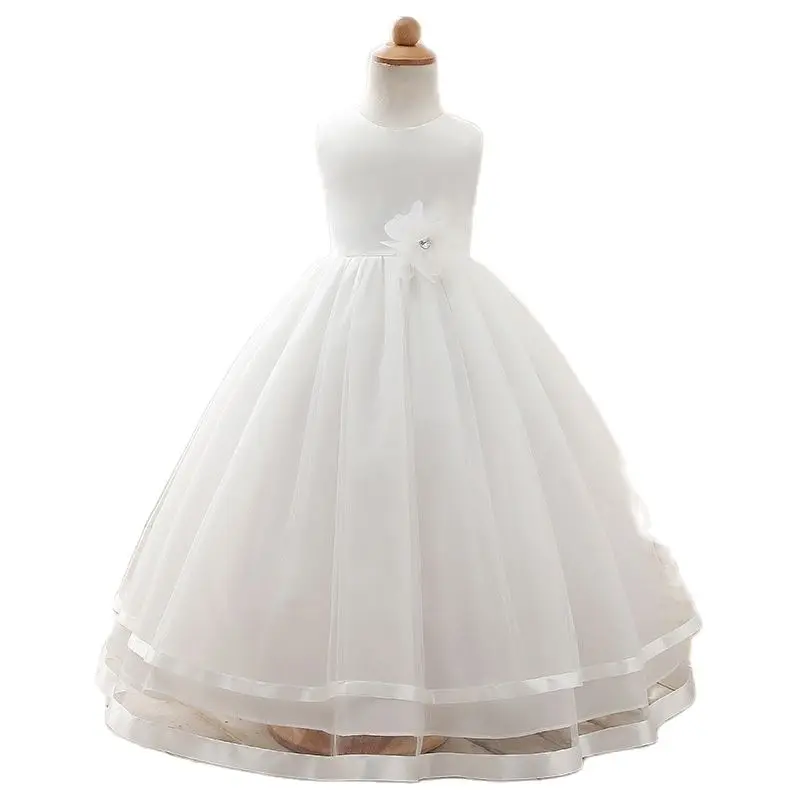 Фото Бальное платье из Мягкого Тюля с кружевной аппликацией и бантом | Свадьбы