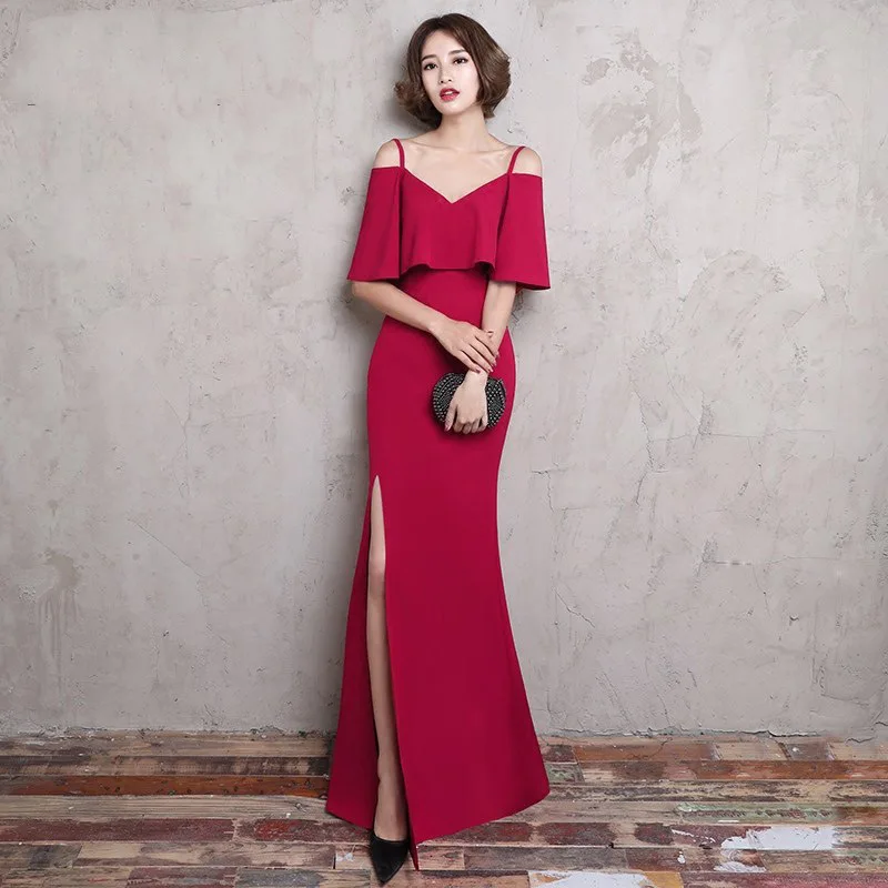 Toast bride 2020 new winter temperament one shoulder long fish tail slim wedding party evening dress female
Toast bride 2020 new winter temperament one shoulder long fish tail slim wedding party evening dress female