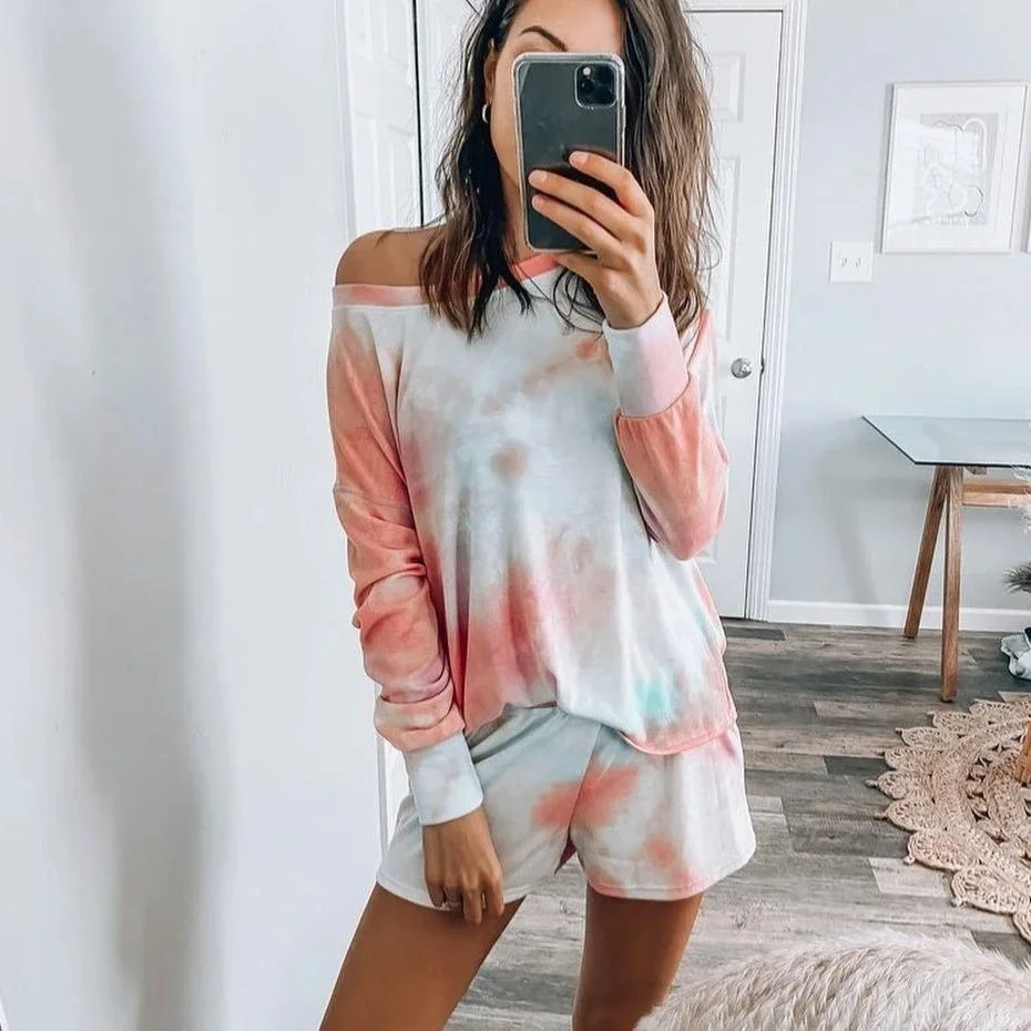 Daeyard Tie Dye Women's Pajamas Set Autumn Long Sleeve PJ Set Gradient Printed Tops and Shorts 2 Pcs Lounge Nightwear Sleepwear
Daeyard Tie Dye Women's Pajamas Set Autumn Long Sleeve PJ Set Gradient Printed Tops and Shorts 2 Pcs Lounge Nightwear Sleepwear