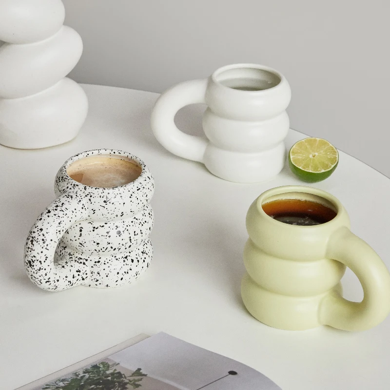 Nordic Coffee Cups Creative Water Cup Ceramic Mug with Big Handrip Colored Ceramics Juice Mugs
Nordic Coffee Cups Creative Water Cup Ceramic Mug with Big Handrip Colored Ceramics Juice Mugs