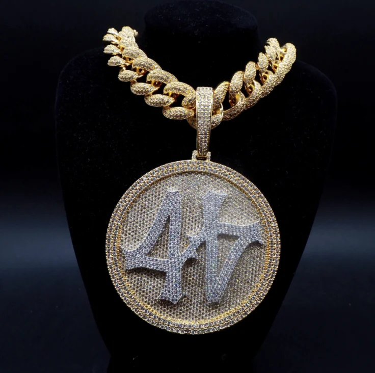 High-quality 44 turntable men hip-hop Europe and the United States pendant AAAA Zircon Inlaid Street hipster heavy industry neck
High-quality 44 turntable men hip-hop Europe and the United States pendant AAAA Zircon Inlaid Street hipster heavy industry neck